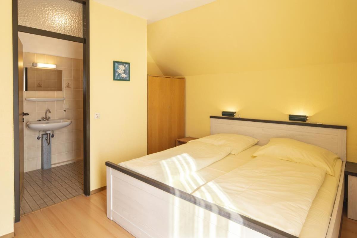 Helle 93M2 Fewo Mit 2 Schlafzimmern Am Edersee Scheid  Exteriér fotografie